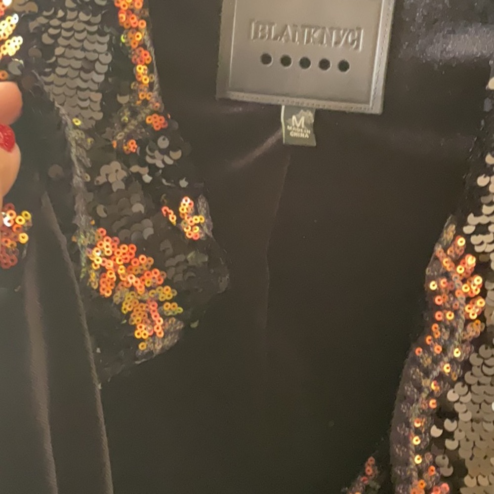 NWOT Puff Sleeve Sequin Blazer
BLANKNYC - Picture 11 of 16